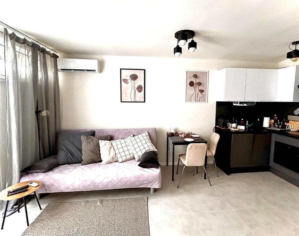 Sky Apartment Comfy Suite Pereca Varsovia Exterior foto